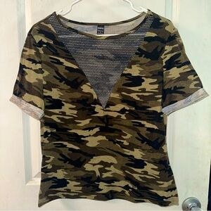 Camo Green and Brown Cuffed Sleeve T-Shirt w/Mesh